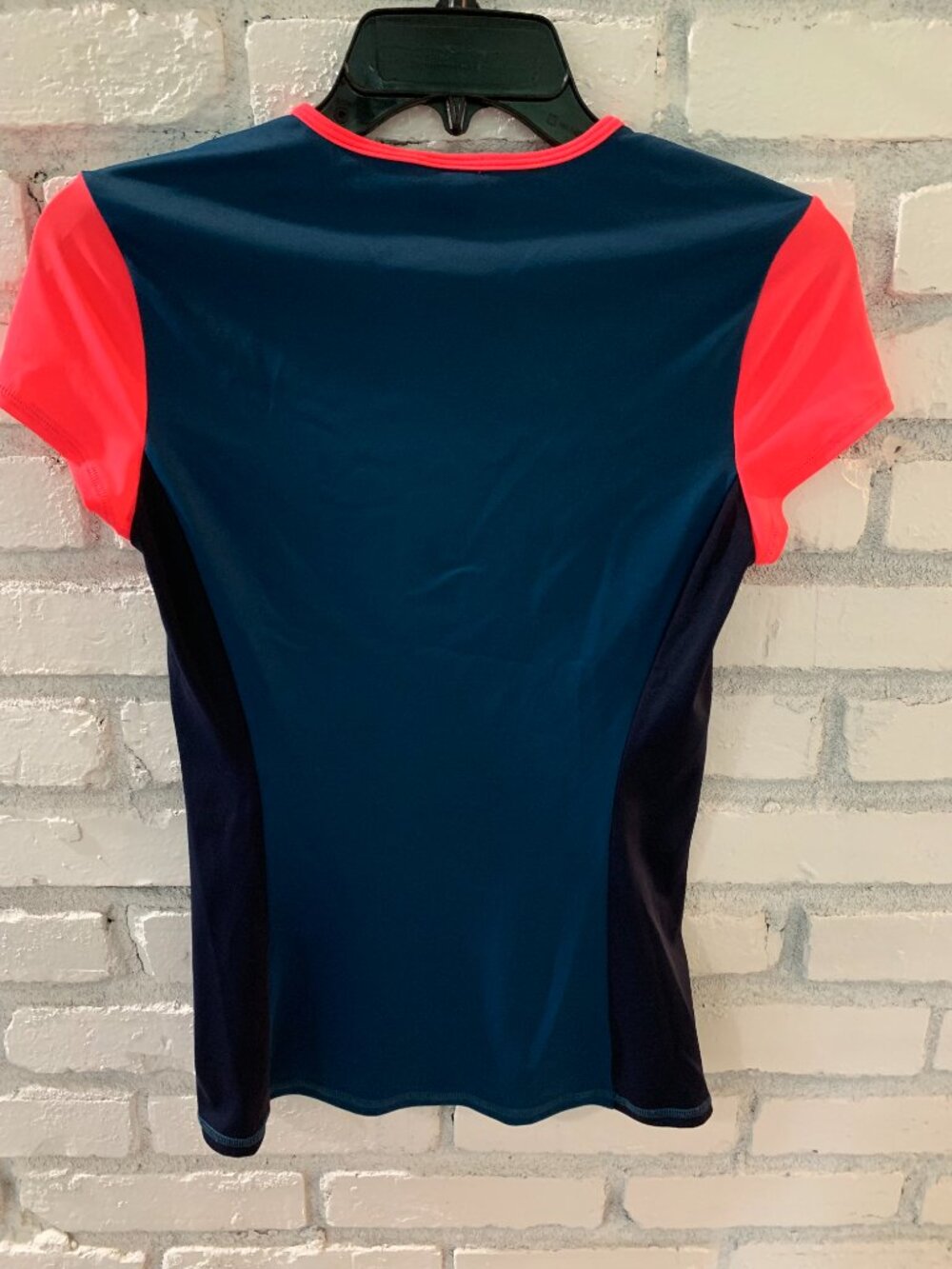 Boden Colorblock Rashguard - Picture 2 of 3